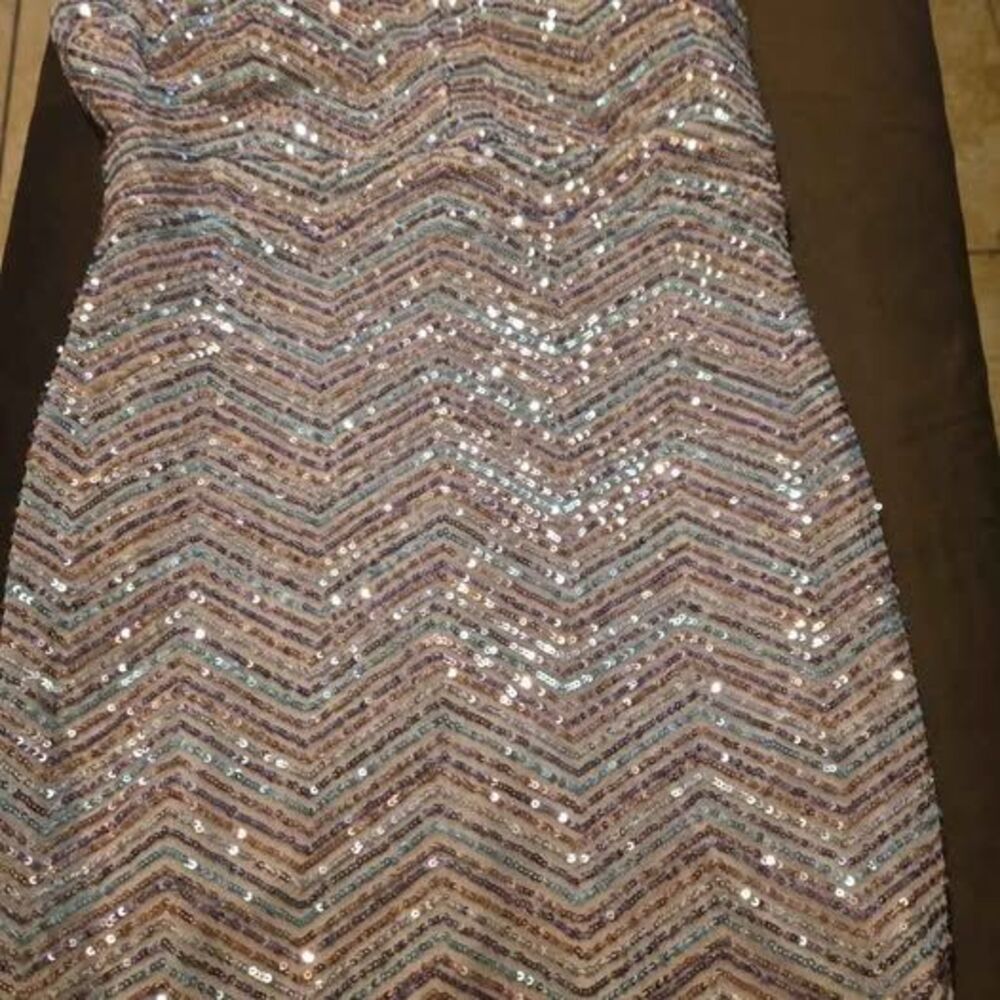 Short formal multi color sequin dress nye size large new